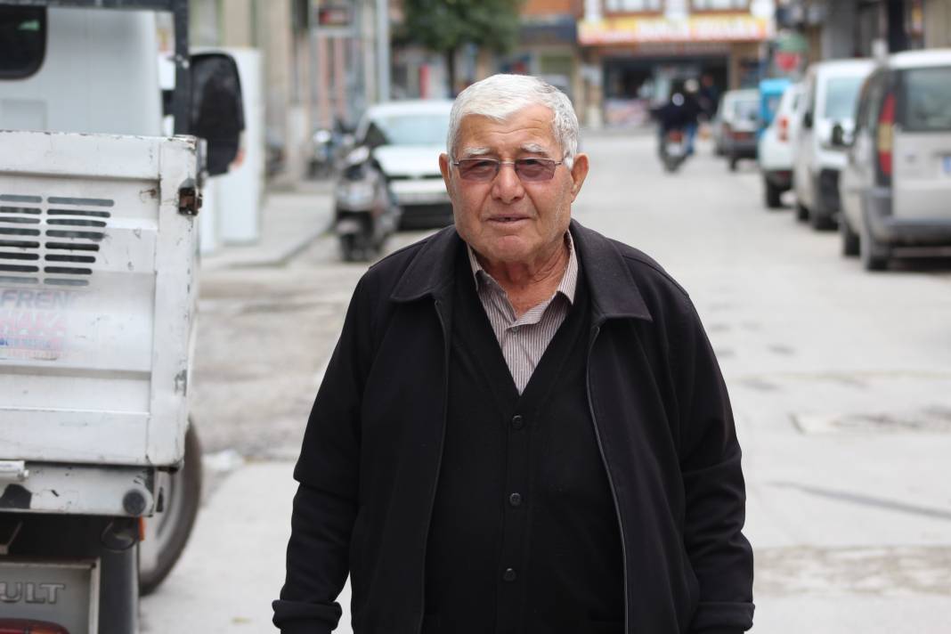 Konya'da yaşlı adamın 200 bin lirası dolandırıcılara gidecekti, sarraf kurtardı! 1